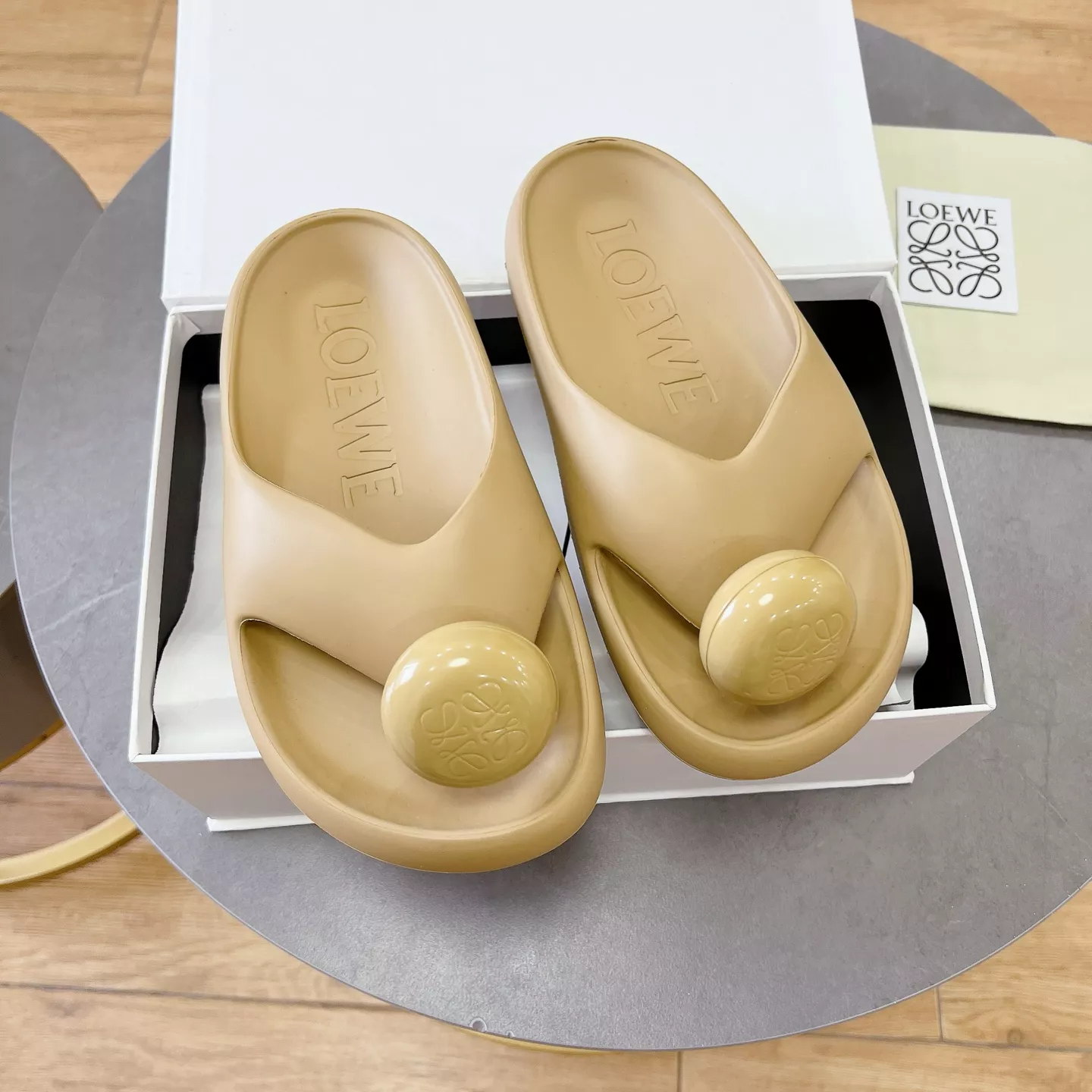 LOEWE Slippers For Women GoAnywhere 4717
