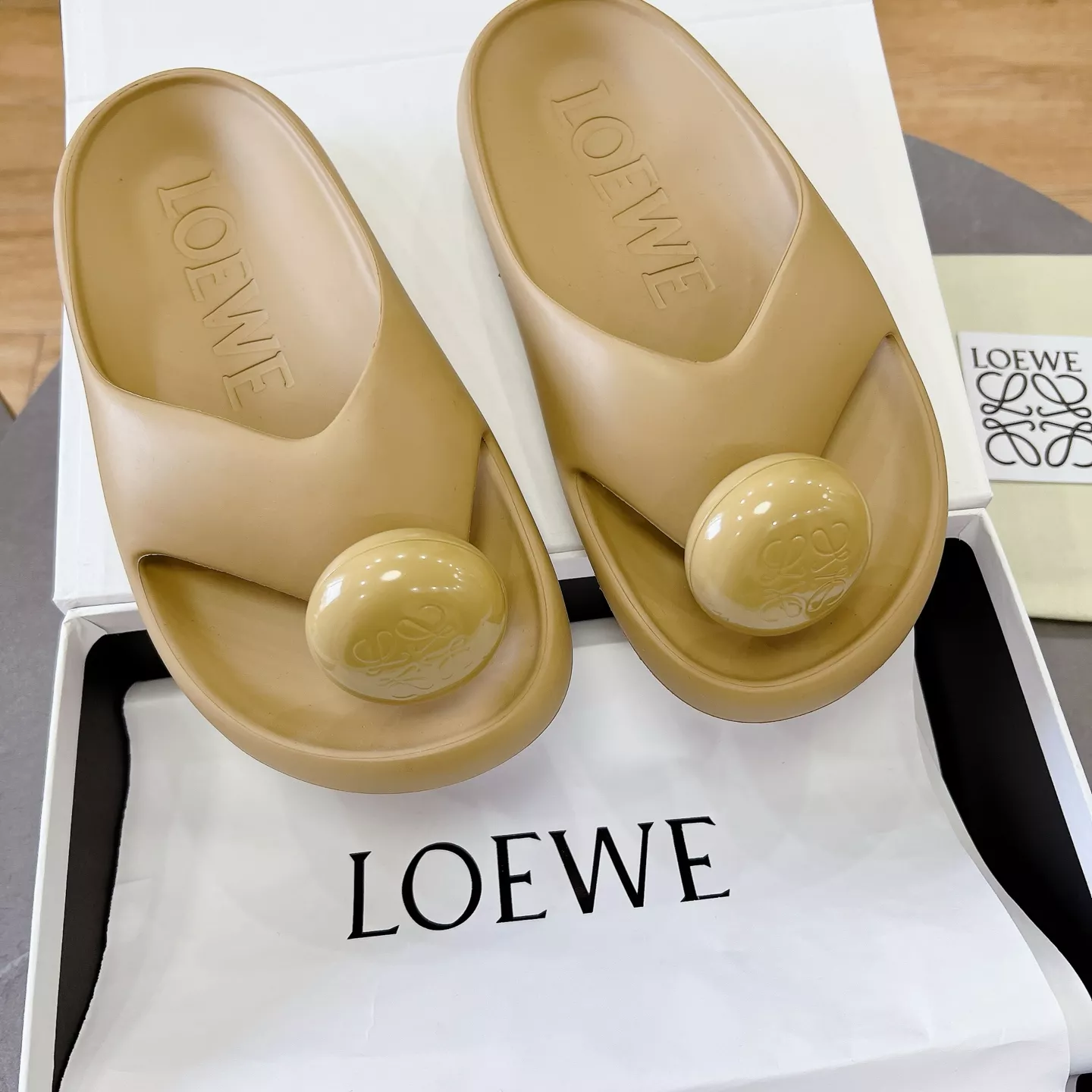 LOEWE Slippers For Women GoAnywhere 4717