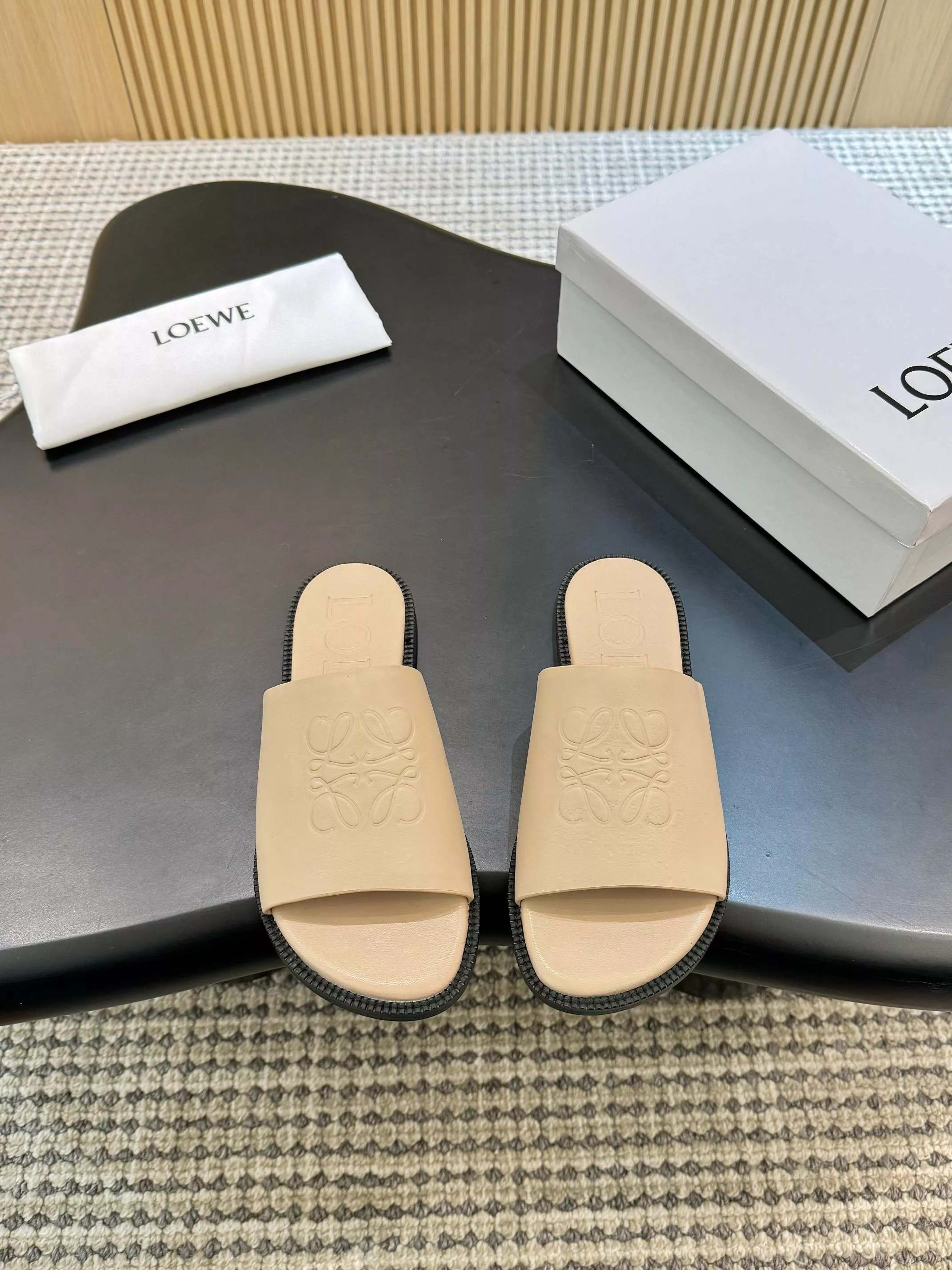 LOEWE Slippers For Women GoodFit 5757