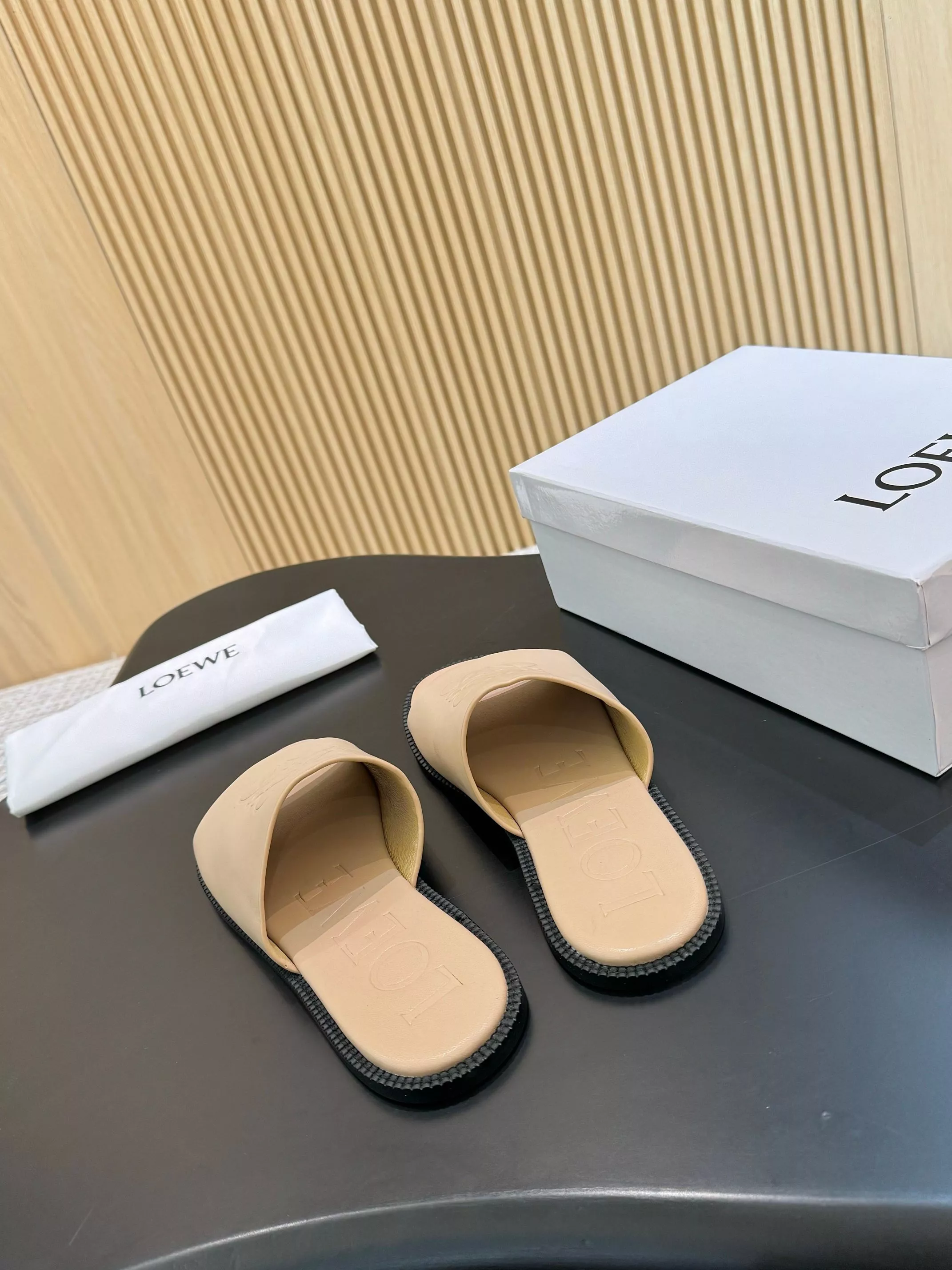 LOEWE Slippers For Women GoodFit 5757