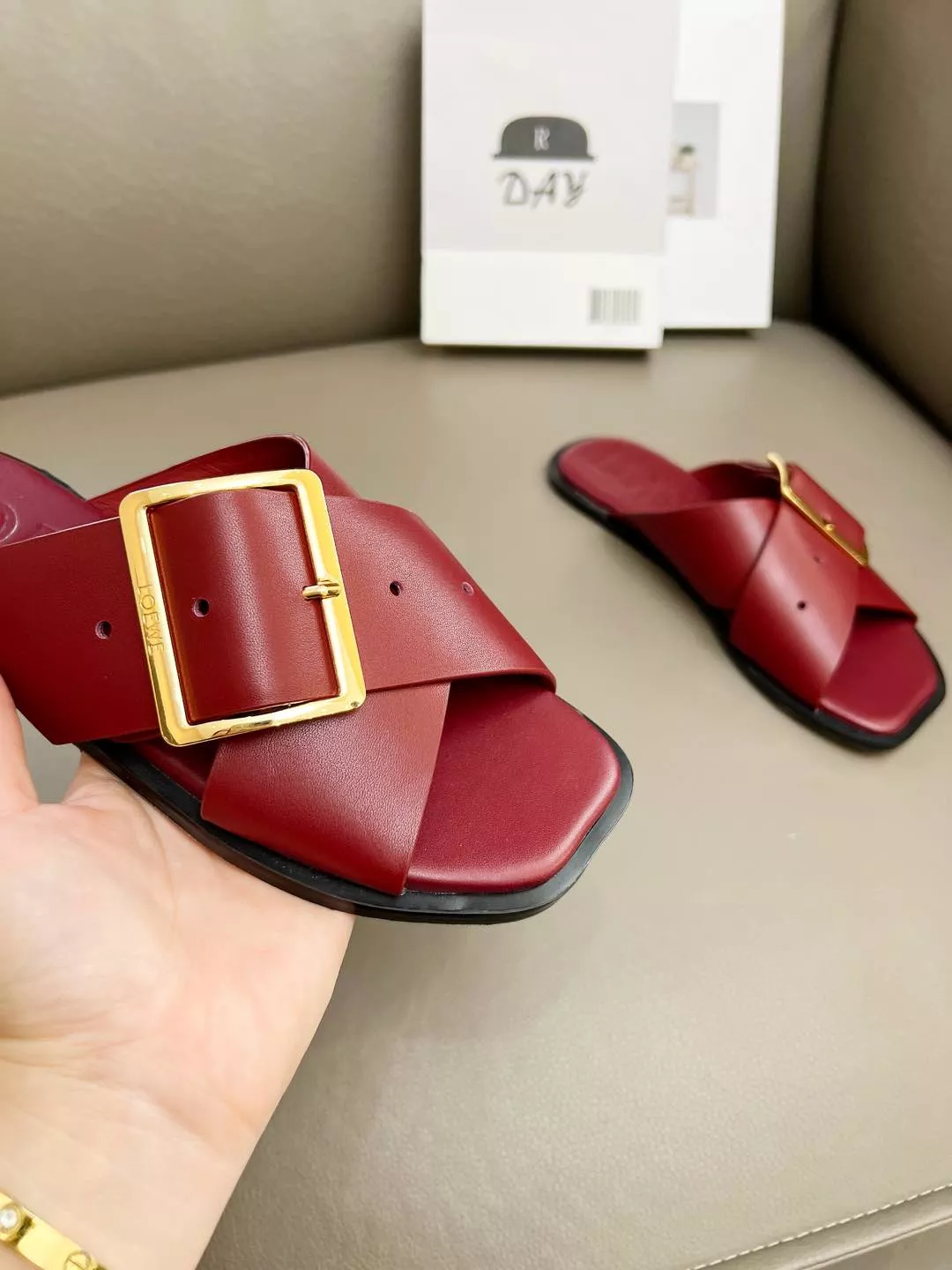 LOEWE Slippers For Women ModernLook 5122