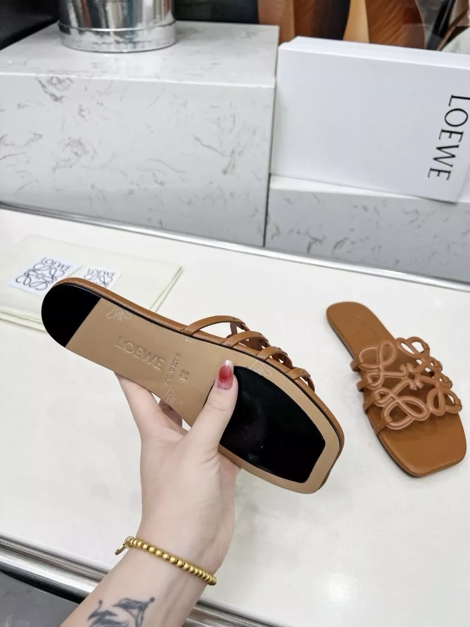 LOEWE Slippers For Women Reliable 3164