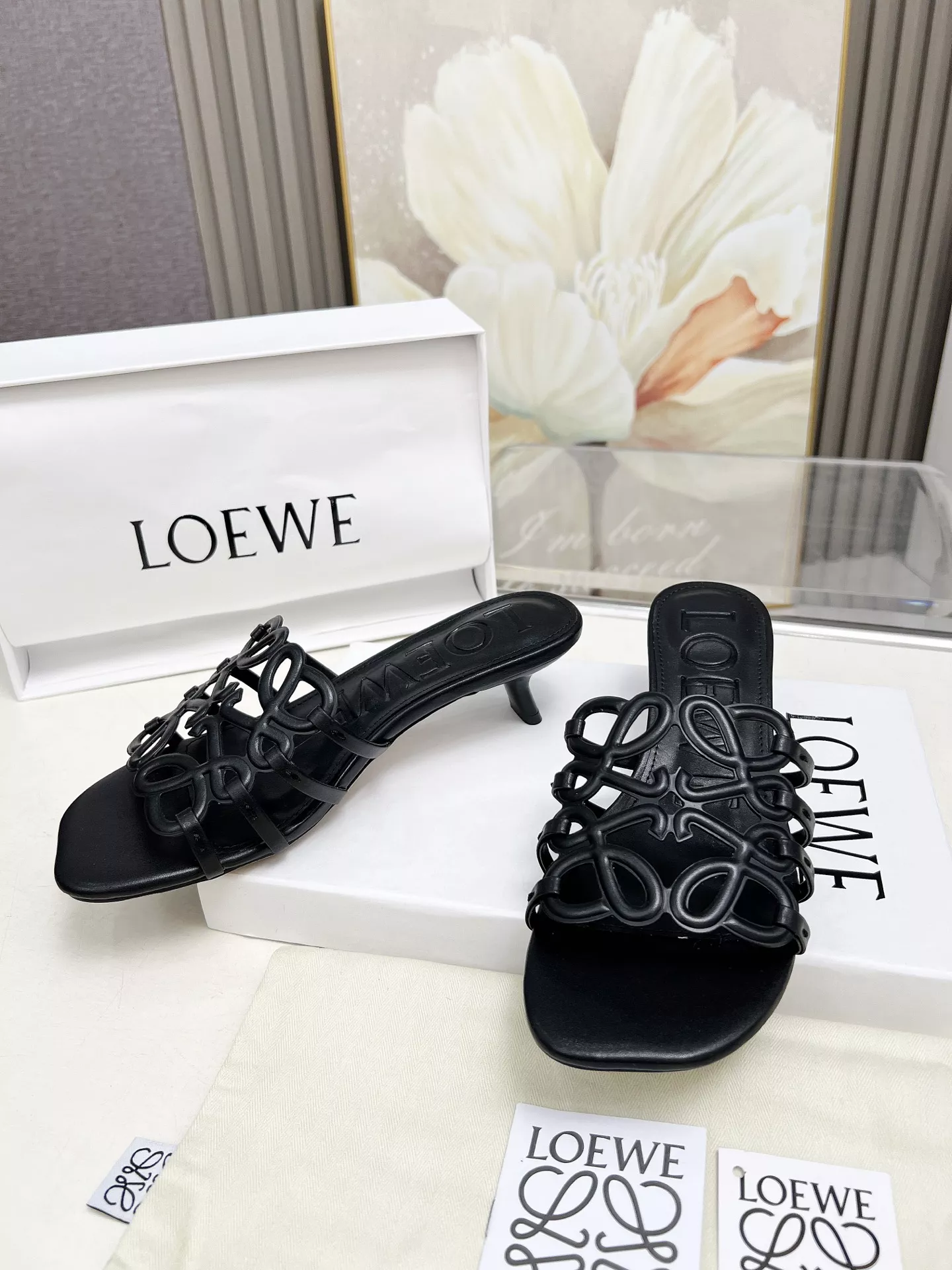 LOEWE Slippers For Women Sleek 9831