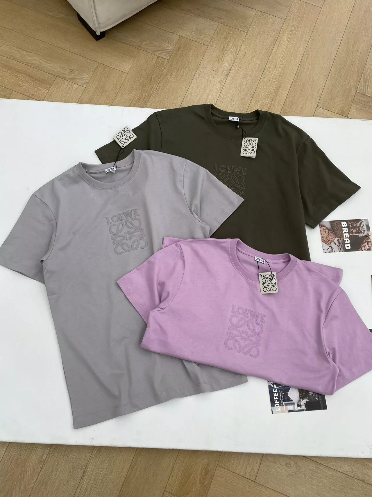 LOEWE T-Shirts Short Sleeved For Unisex Timeless 2273