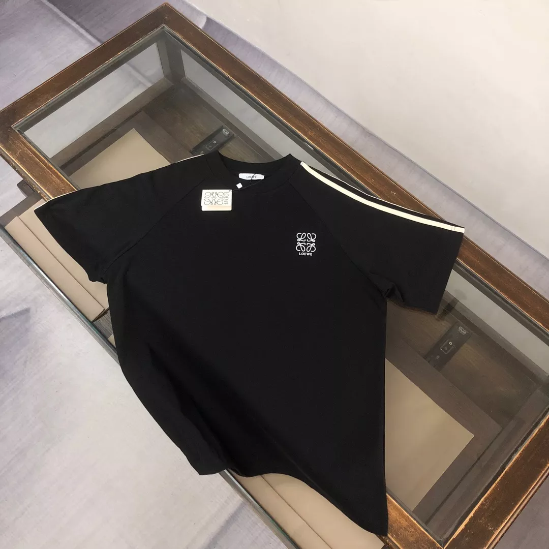 LOEWE Tracksuits Short Sleeved For Men Functional 8490