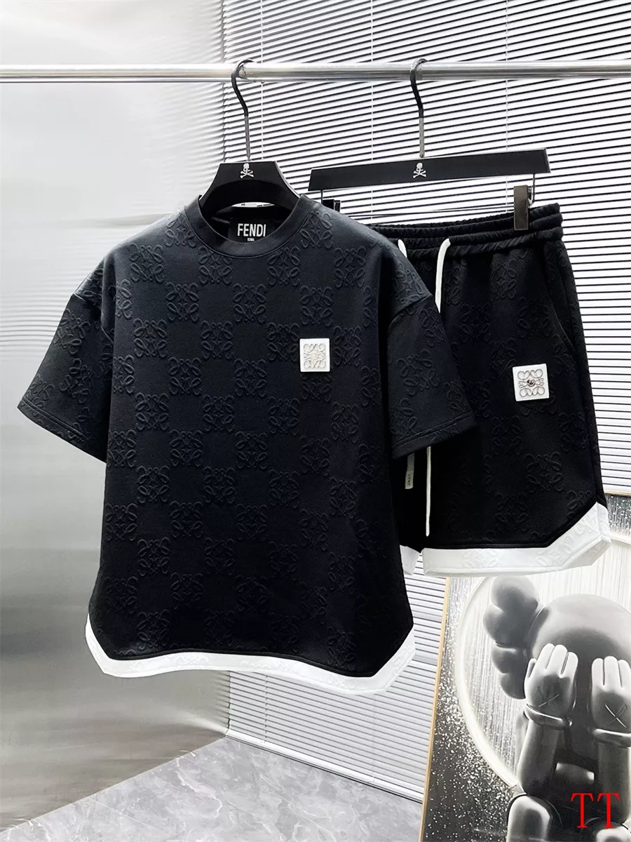 LOEWE Tracksuits Short Sleeved For Men Trendy 2778