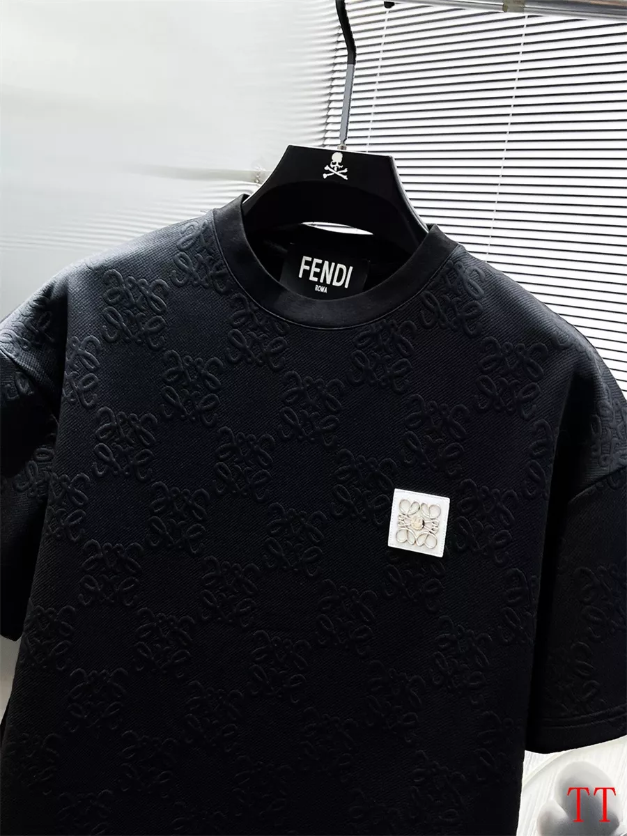 LOEWE Tracksuits Short Sleeved For Men Trendy 2778