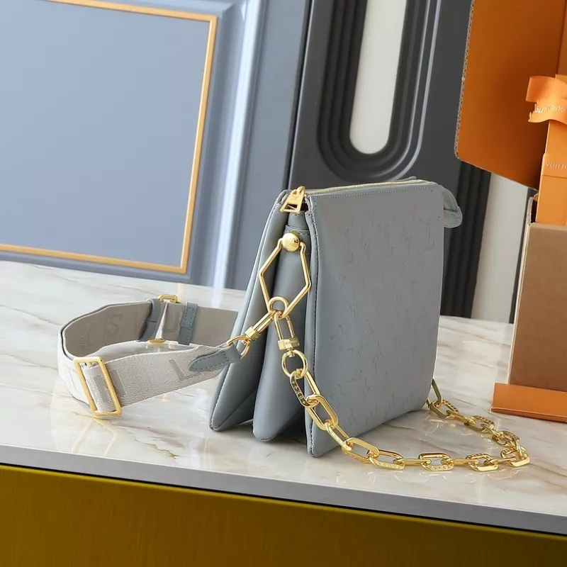 Lightweight 1037 Louis Vuitton Messenger Bags
