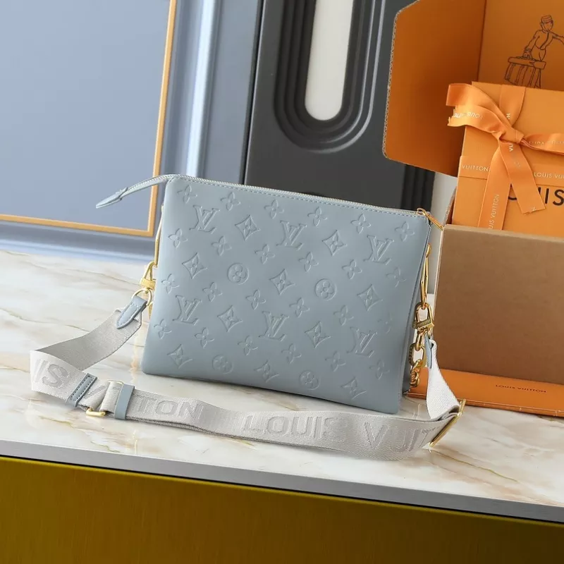 Lightweight 1037 Louis Vuitton Messenger Bags
