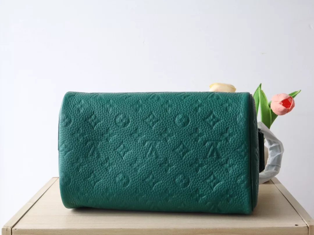 Lightweight 1239 Louis Vuitton AAA Quality Handbags