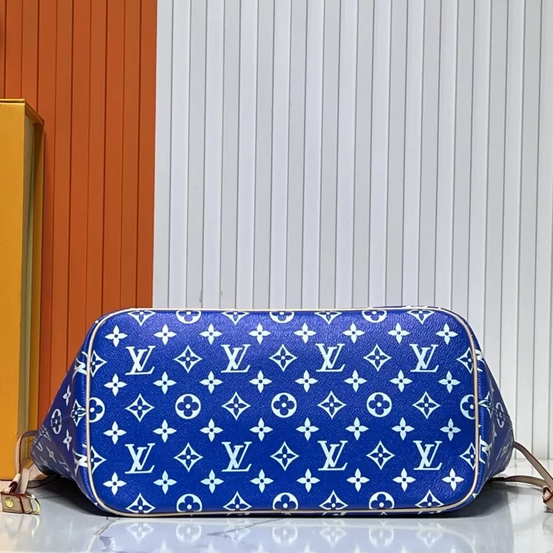 Lightweight 1371 Louis Vuitton AAA Quality Shoulder Bags For Women