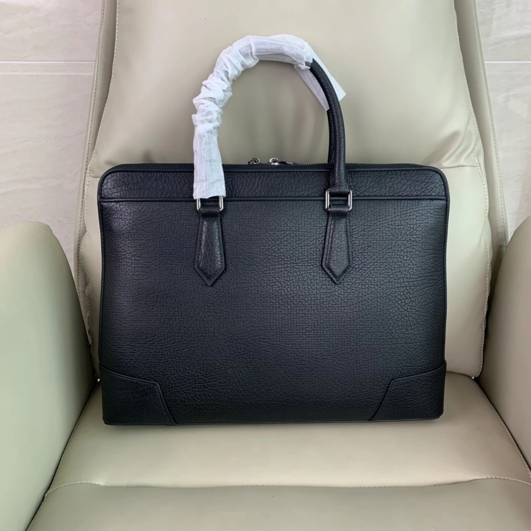 Lightweight 1457 Louis Vuitton AAA Man Handbags