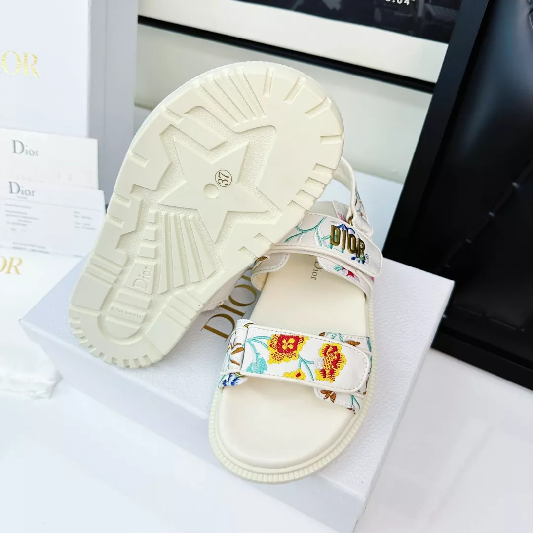 Lightweight 146 Christian Dior Sandal For Women