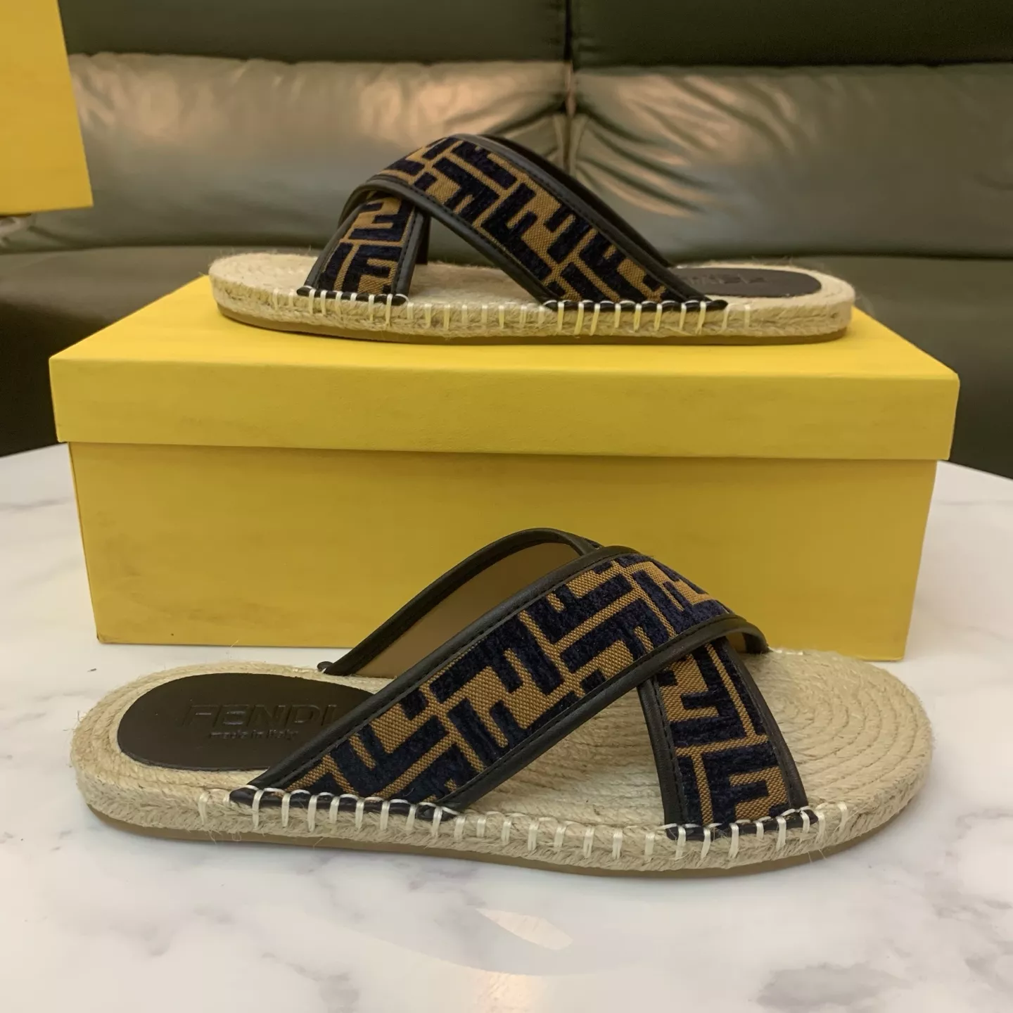 Lightweight 1473 Fendi Slippers For Men
