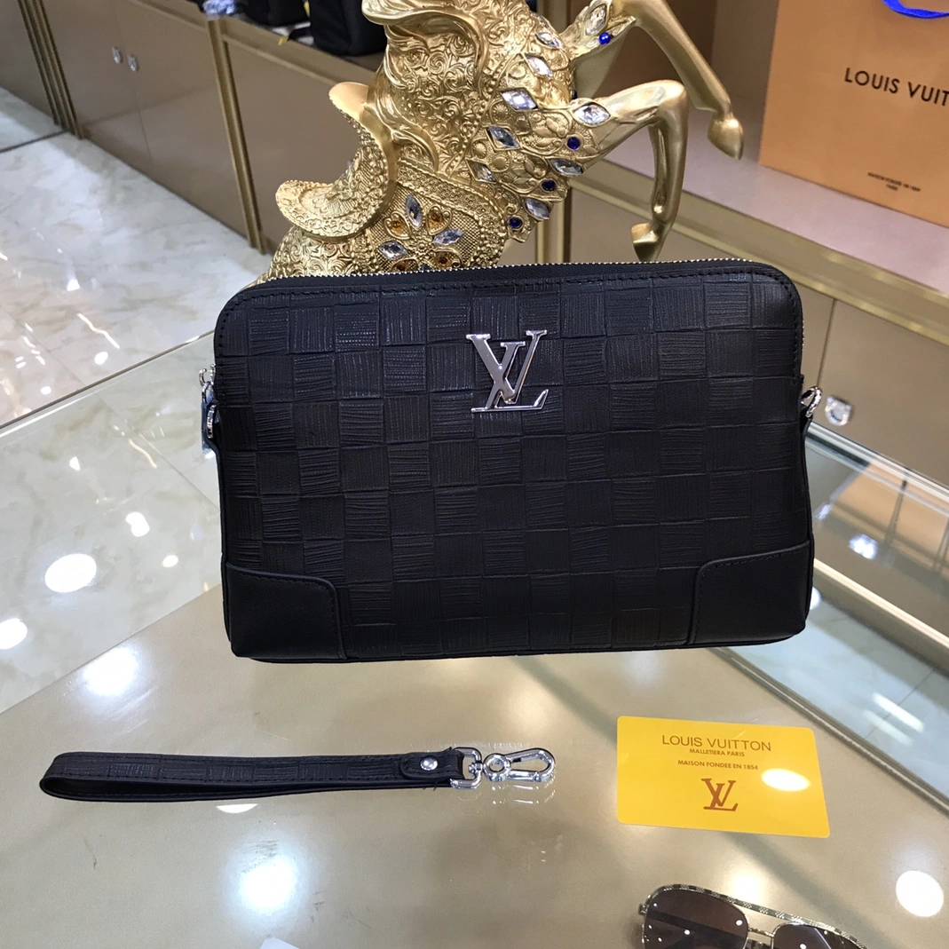 Lightweight 1514 Louis Vuitton AAA Man Wallets