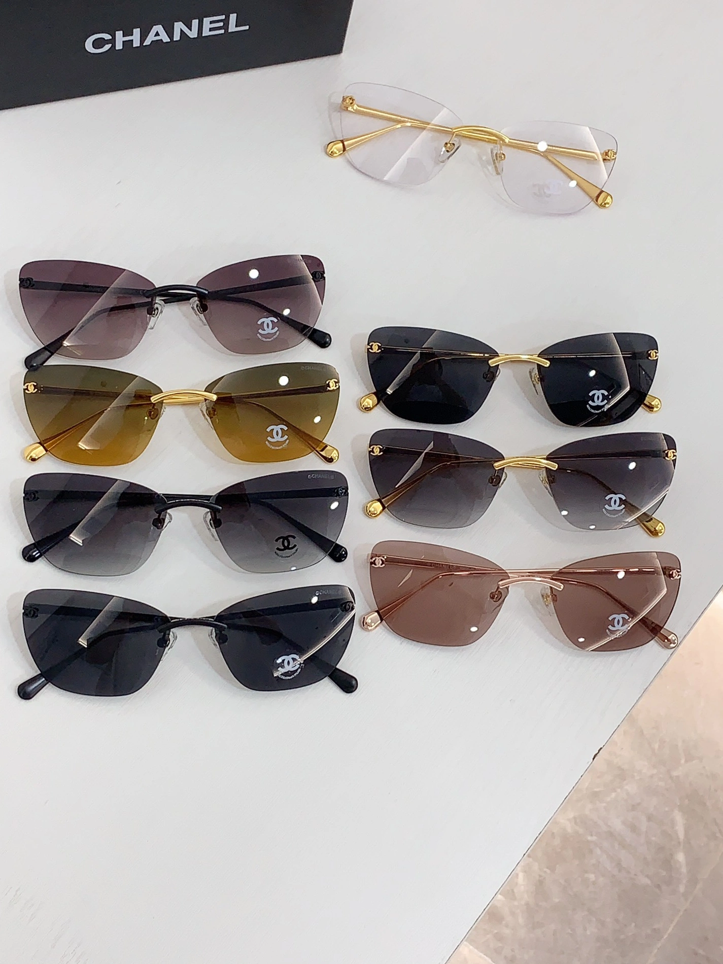 Lightweight 1611 Chanel AAA Quality Sunglasses