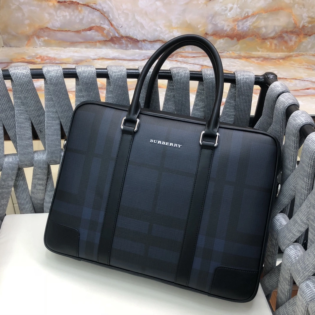 Lightweight 1684 Burberry AAA Man Handbags
