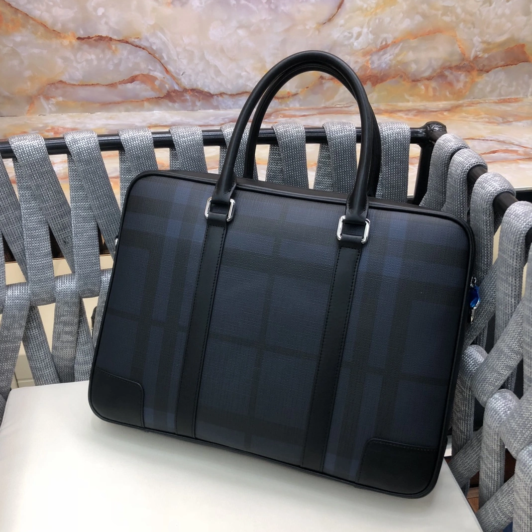 Lightweight 1684 Burberry AAA Man Handbags