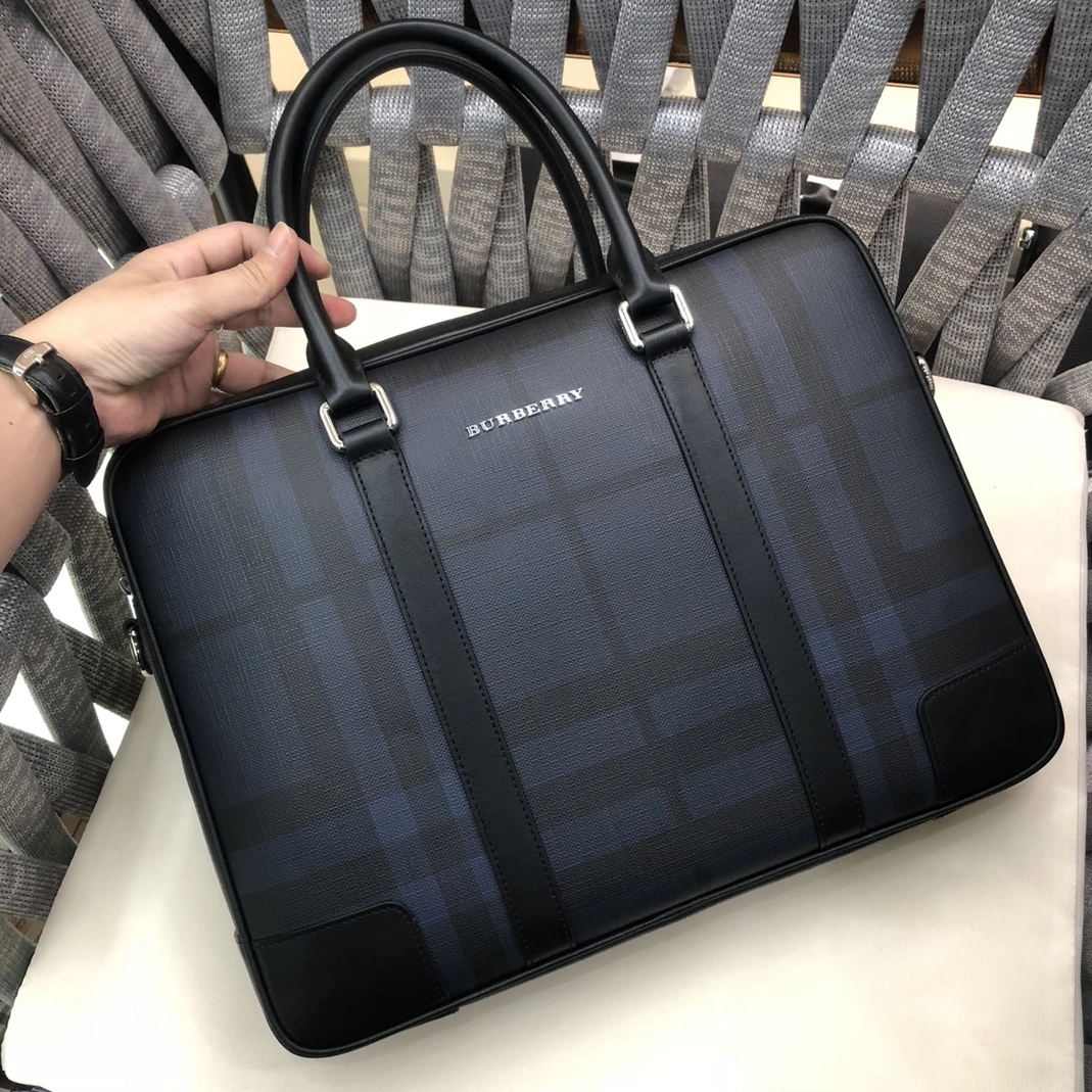 Lightweight 1684 Burberry AAA Man Handbags