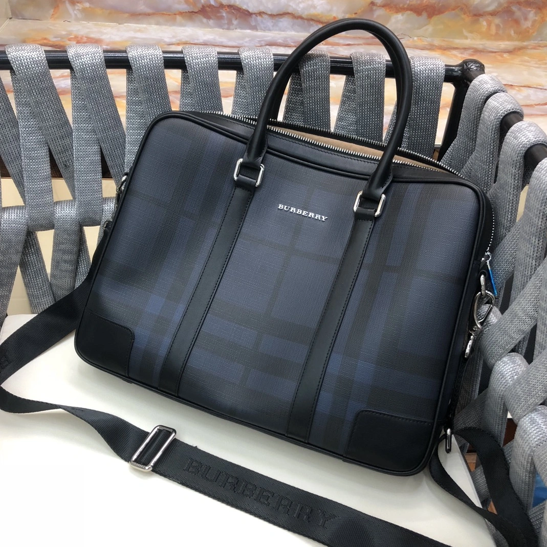 Lightweight 1684 Burberry AAA Man Handbags