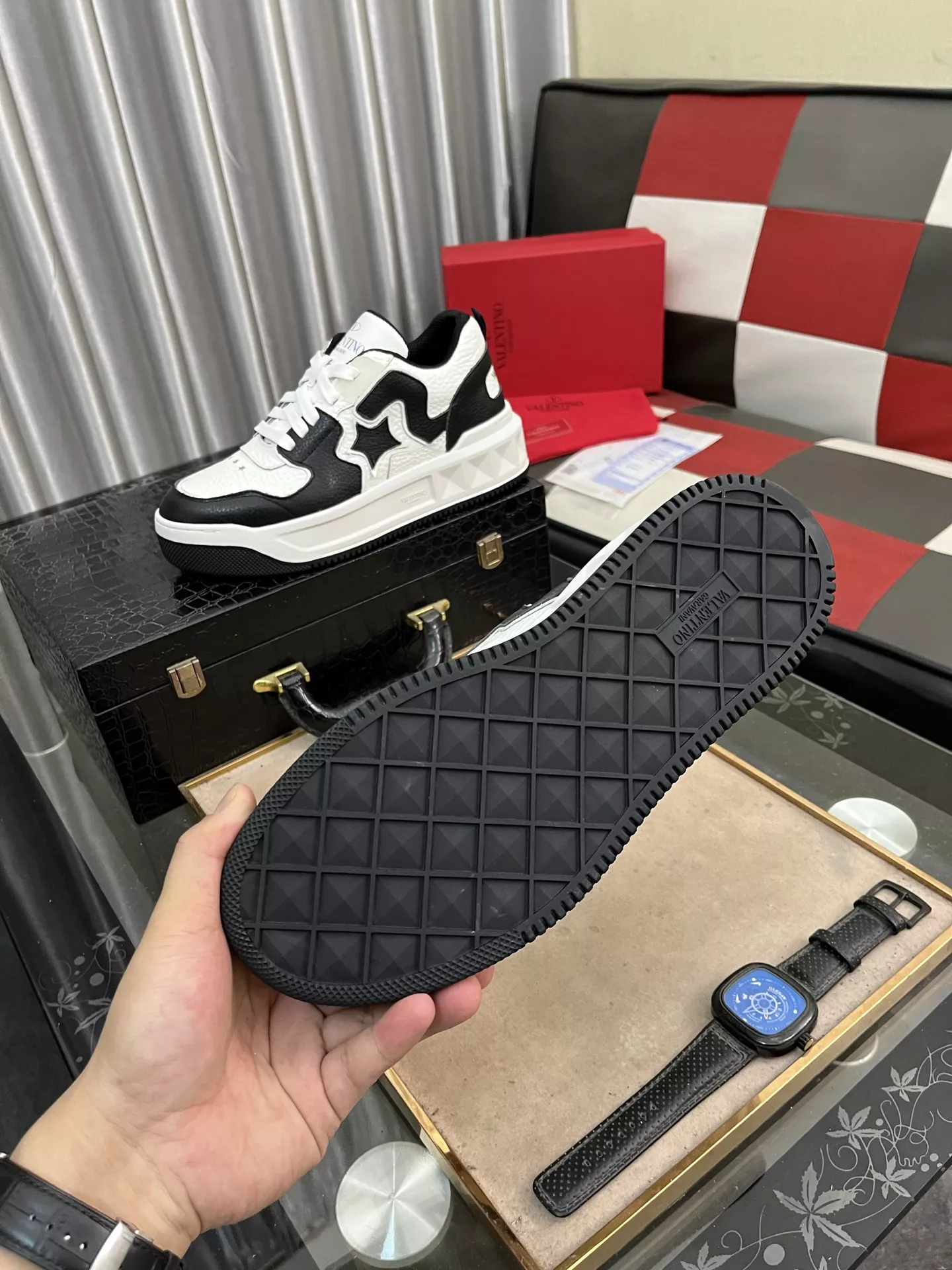 Lightweight 1691 Valentino Casual Shoes For Men