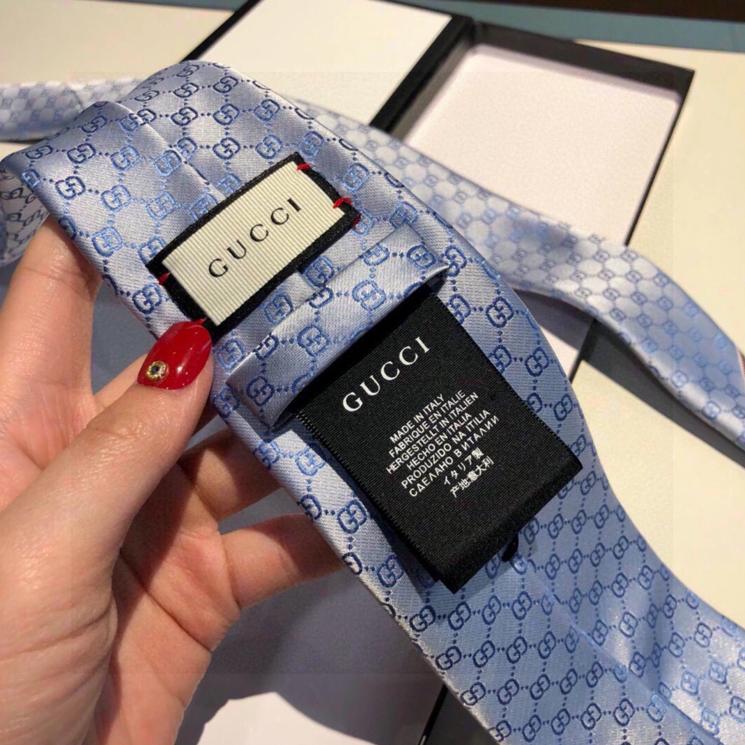 Lightweight 1705 Gucci Necktie For Men