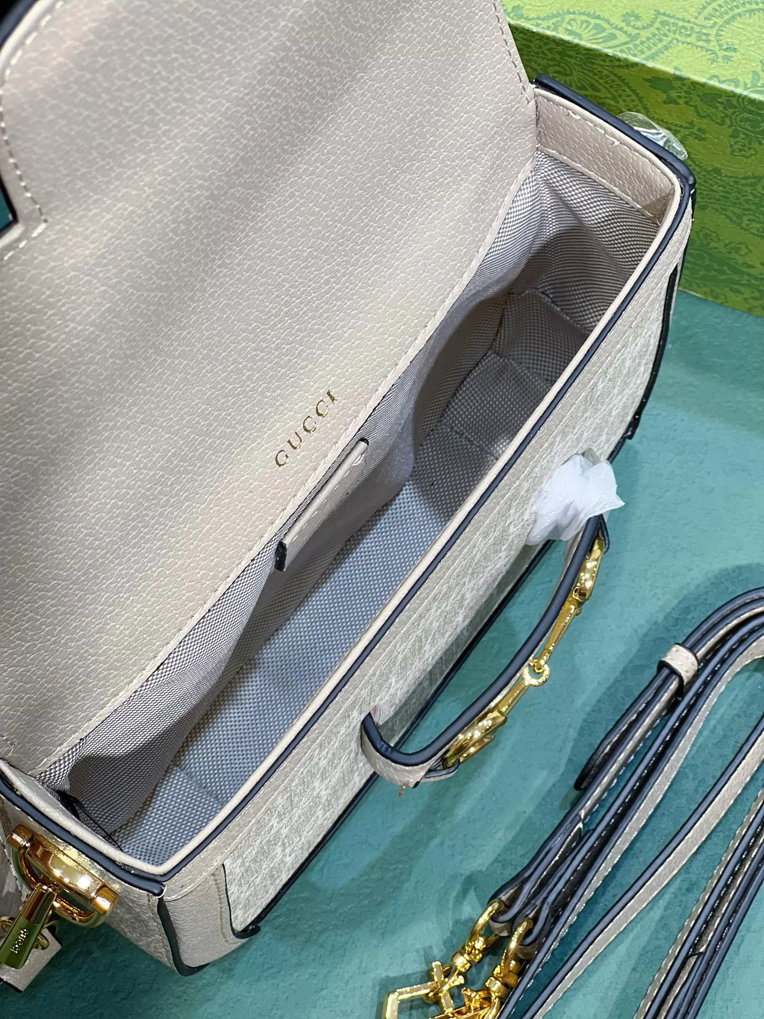 Lightweight 1760 Gucci AAA Quality Messenger Bags For Women