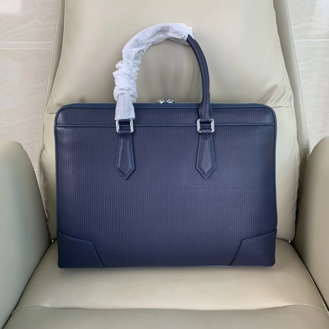 Lightweight 1995 Prada AAA Man Handbags