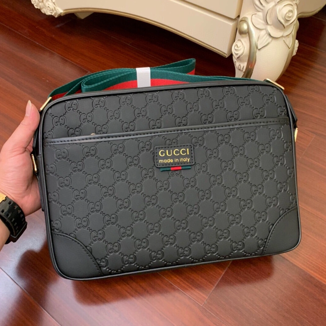 Lightweight 2077 Gucci AAA Man Messenger Bags