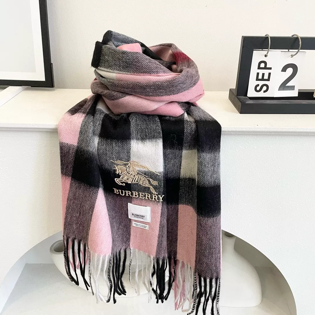 Lightweight 2115 Burberry Scarf For Women
