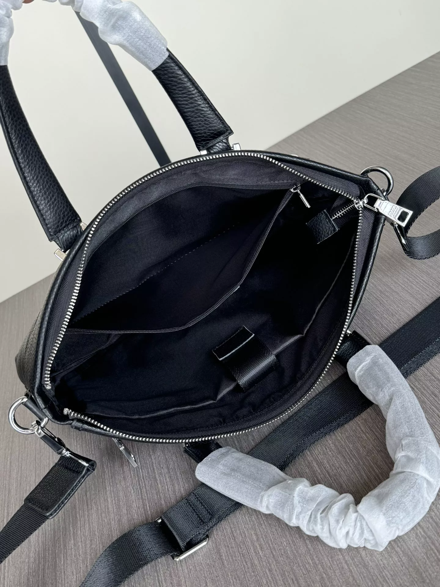 Lightweight 2193 Prada AAA Man Handbags