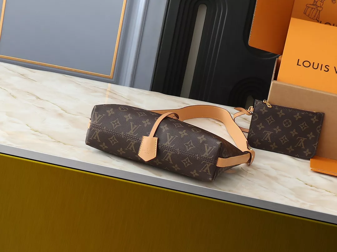 Lightweight 2223 Louis Vuitton AAA Quality Shoulder Bags For Women