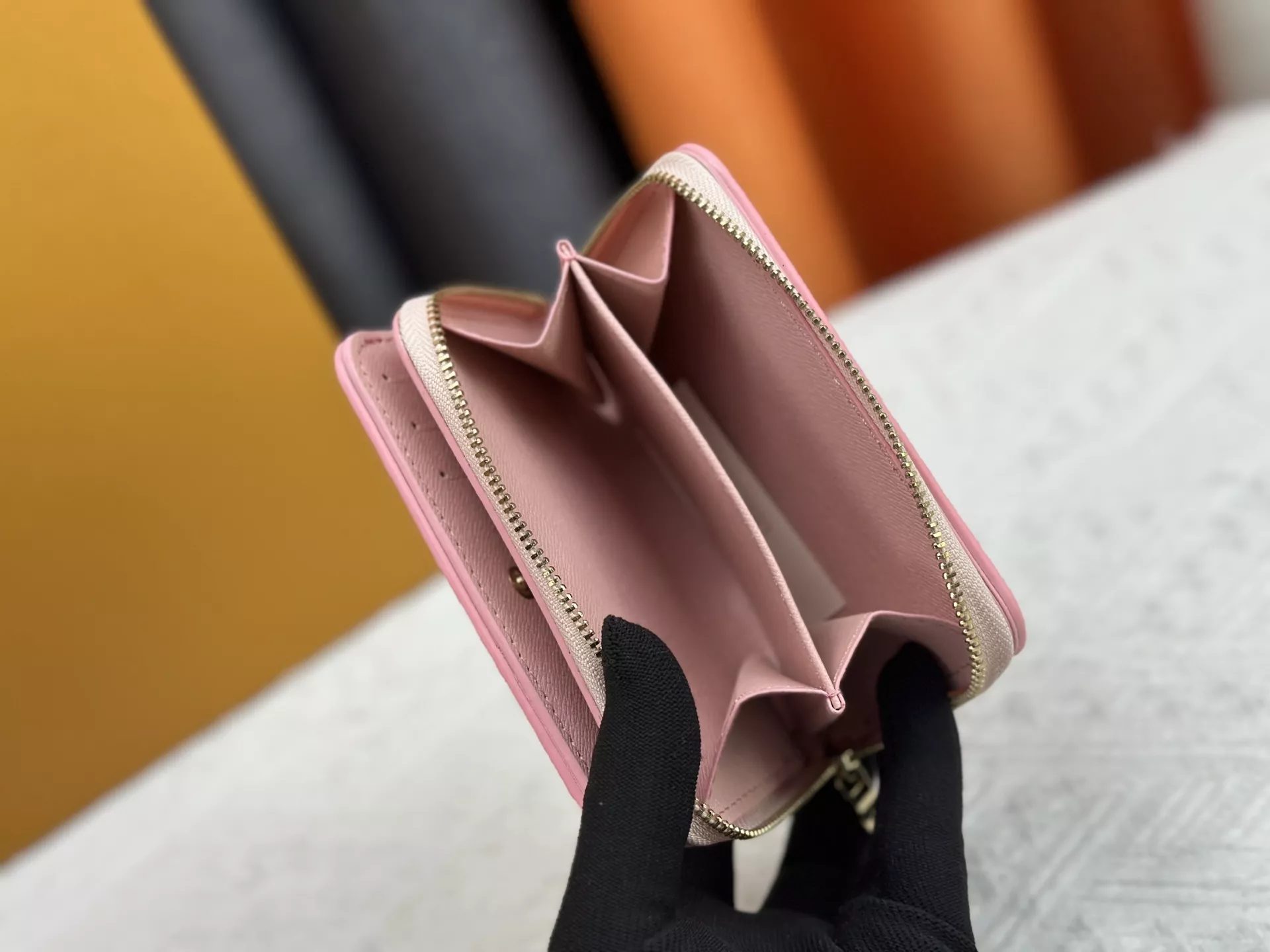 Lightweight 2231 Louis Vuitton LV Card Case For Women