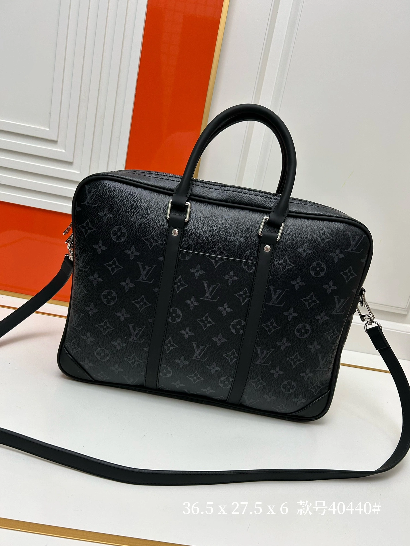 Lightweight 2250 Louis Vuitton AAA Man Handbags