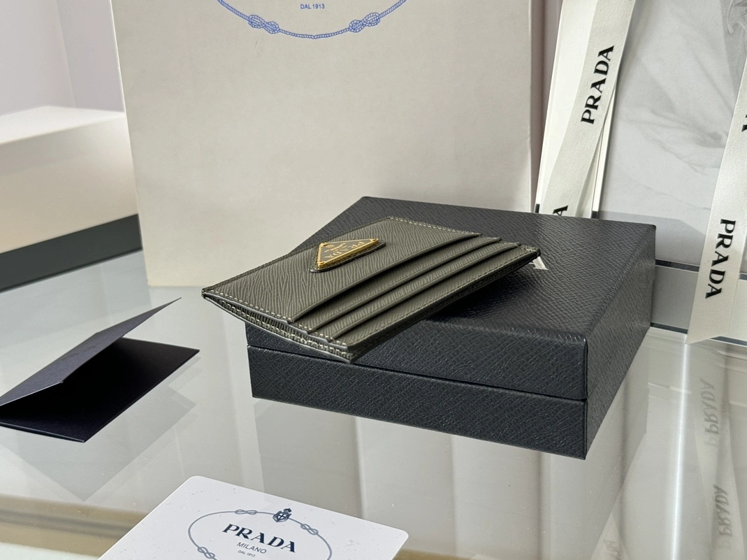 Lightweight 2433 Prada Card Case