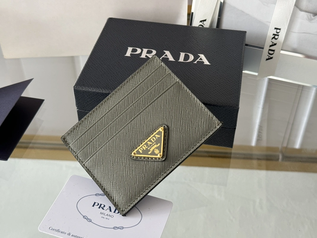 Lightweight 2433 Prada Card Case