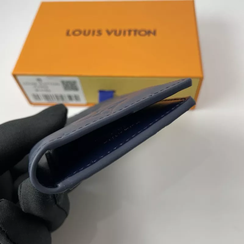 Lightweight 2446 Louis Vuitton AAA Quality Card Case