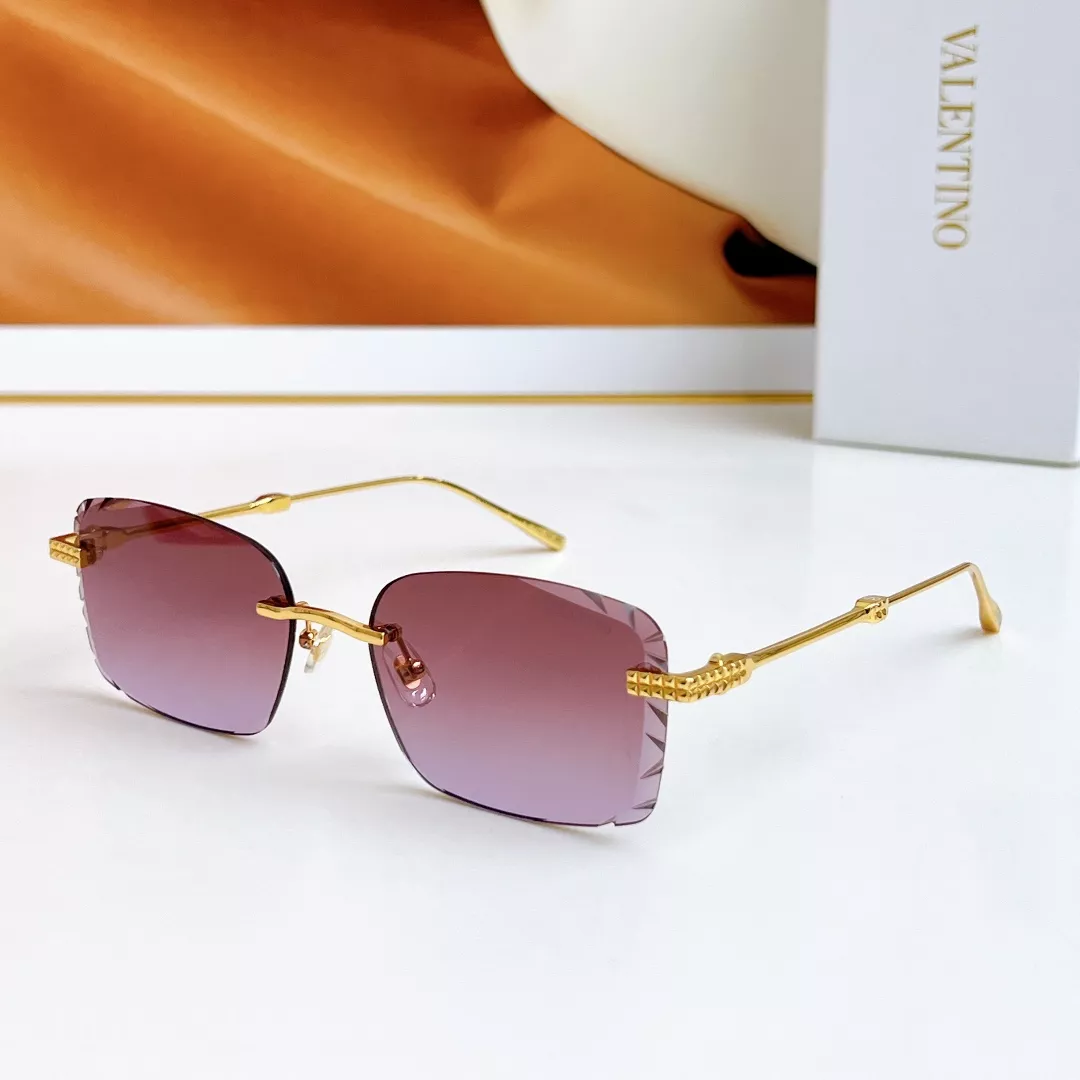 Lightweight 2505 Valentino AAA Quality Sunglasses