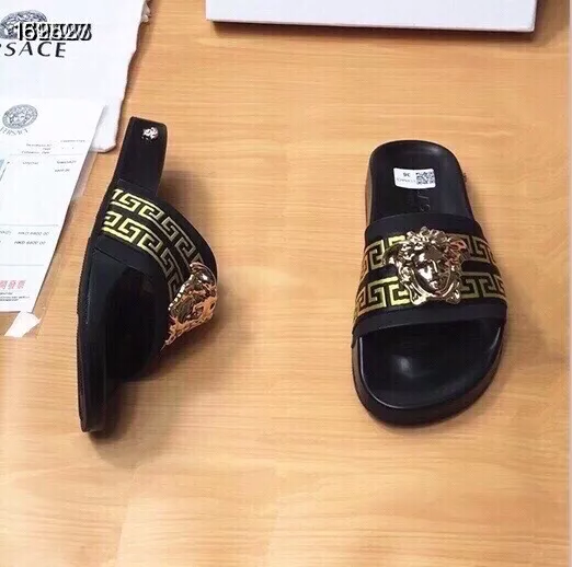 Lightweight 2549 Versace Slippers For Men