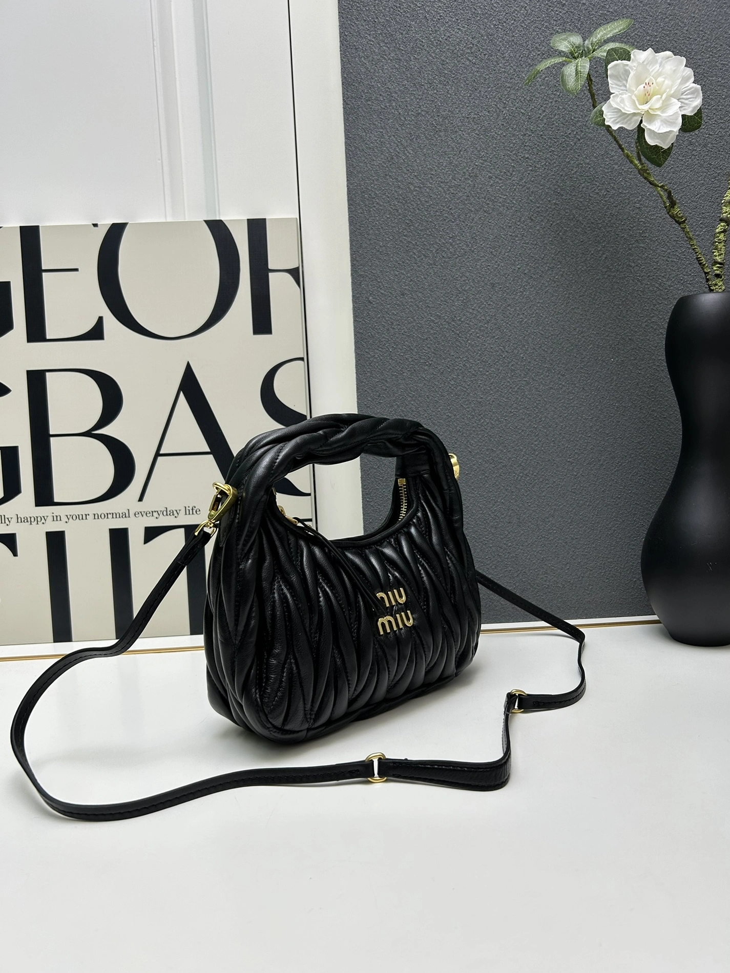 Lightweight 266 MIU MIU AAA Quality Messenger Bags For Women