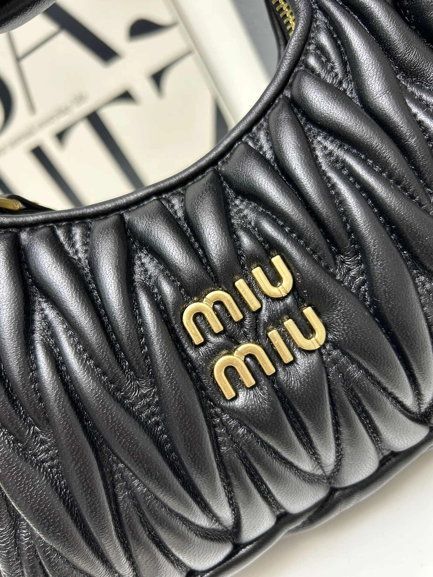 Lightweight 266 MIU MIU AAA Quality Messenger Bags For Women