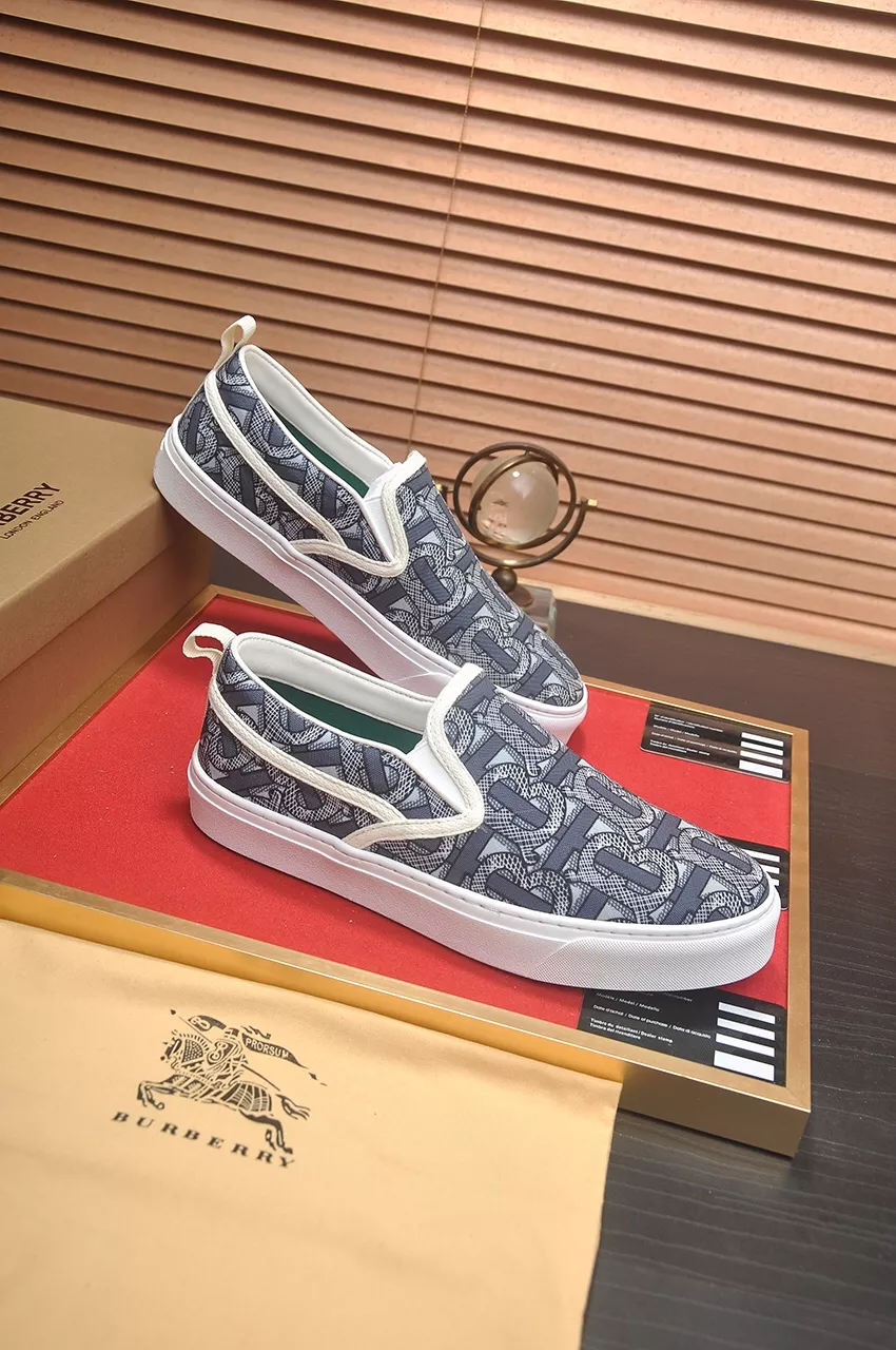 Lightweight 270 Burberry Casual Shoes For Men
