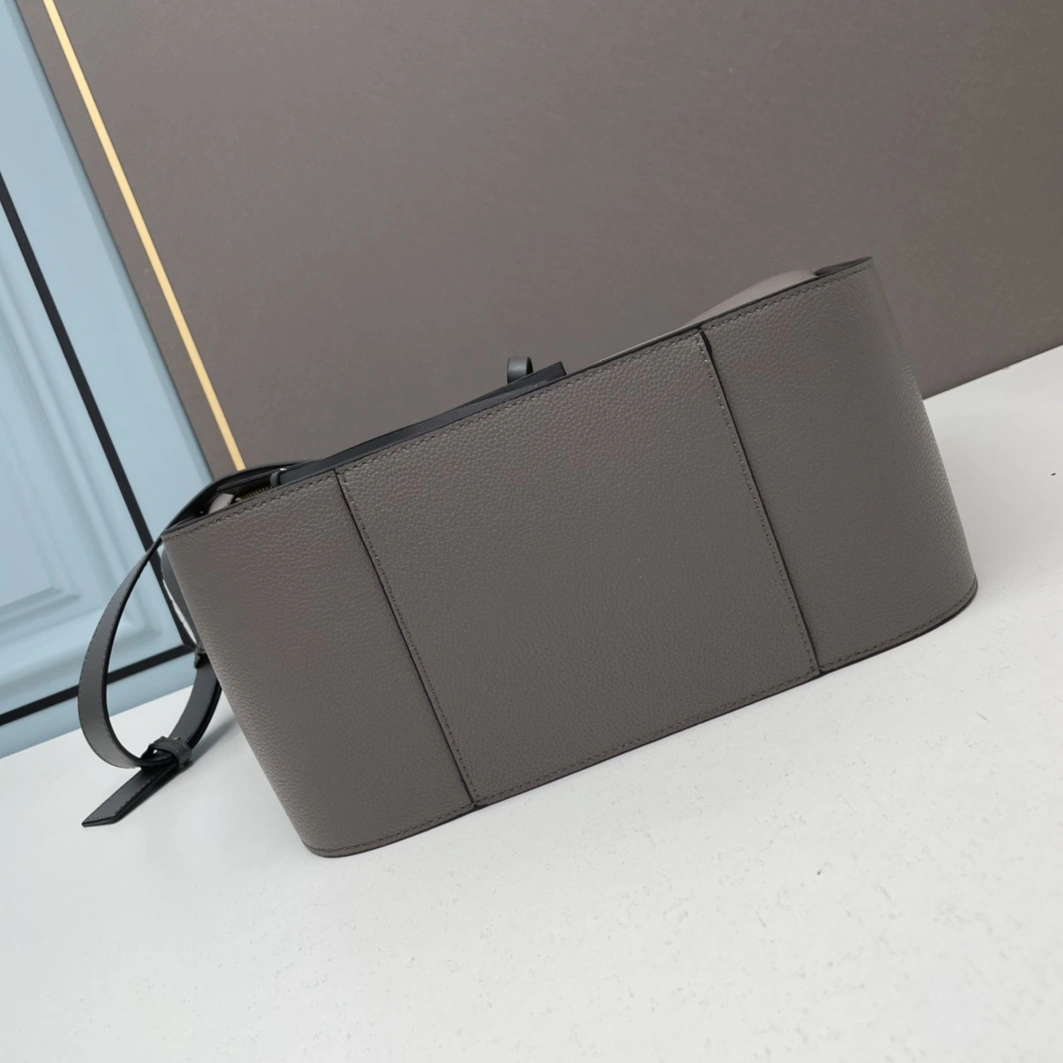 Lightweight 3019 LOEWE AAA Quality Handbags For Women