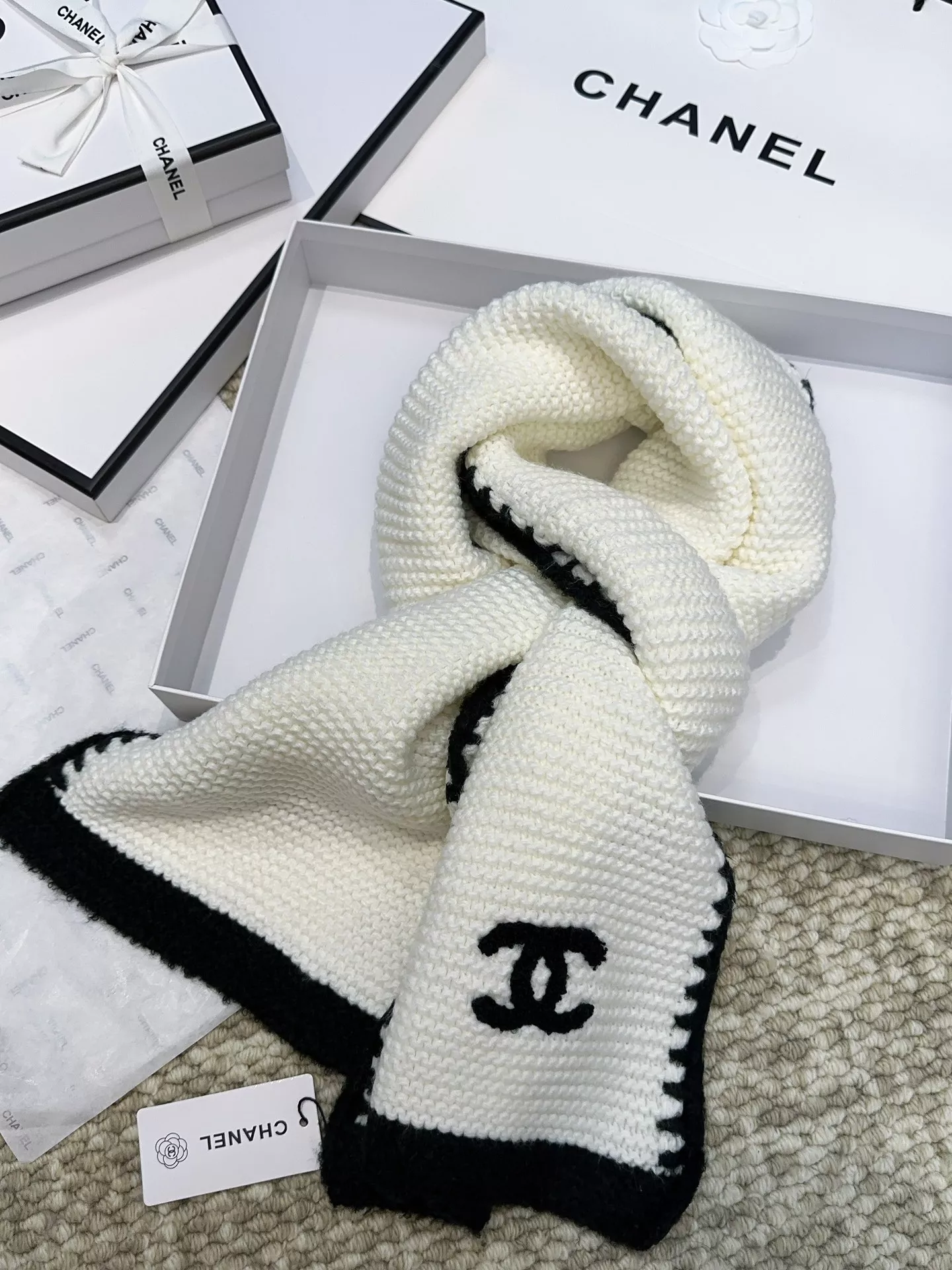 Lightweight 3078 Chanel Scarves For Women