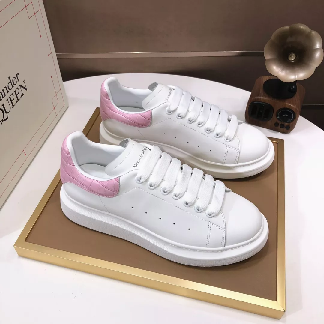 Lightweight 310 Alexander McQueen Casual Shoes For Women