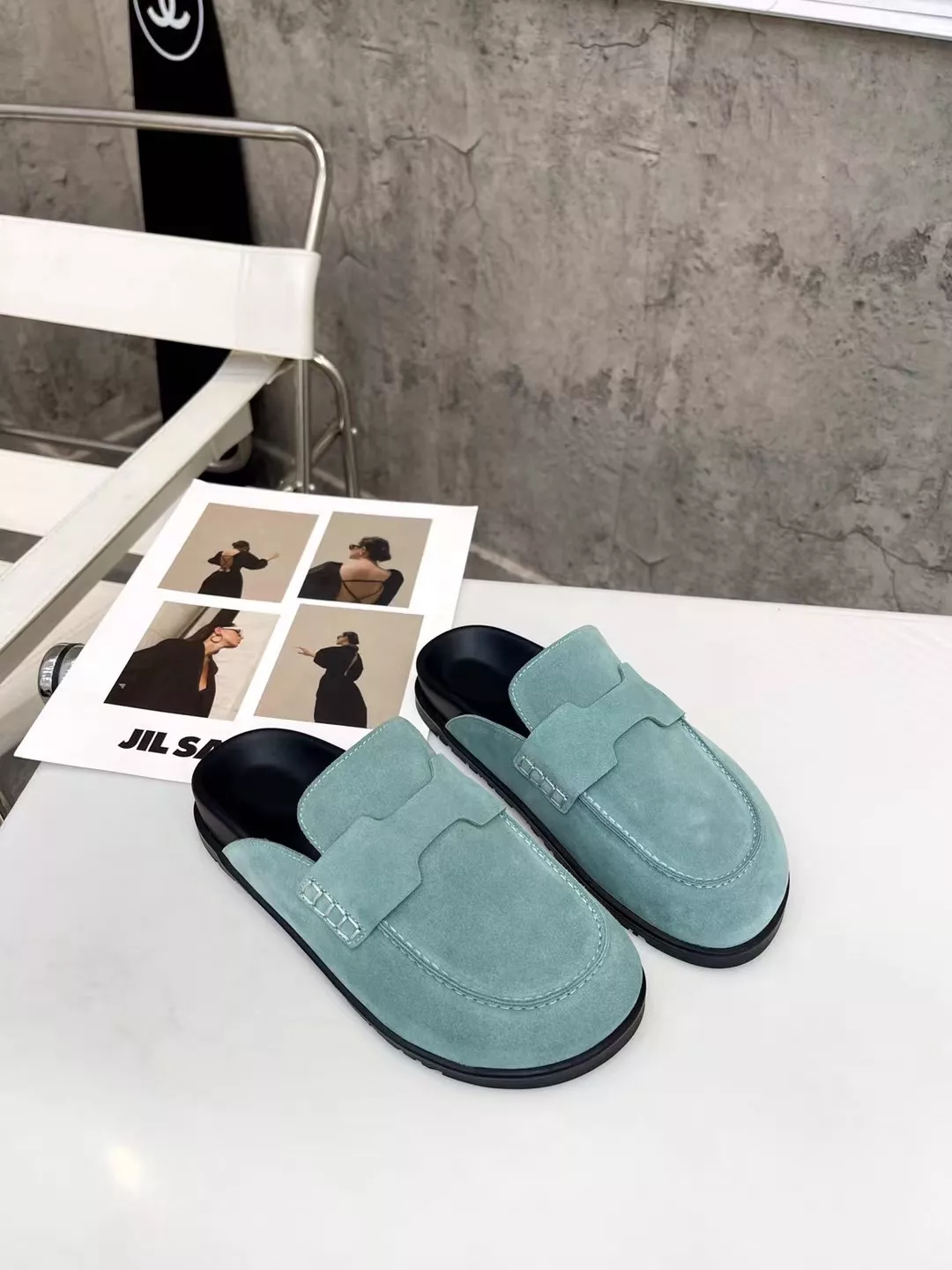Lightweight 338 Hermes Slippers For Men