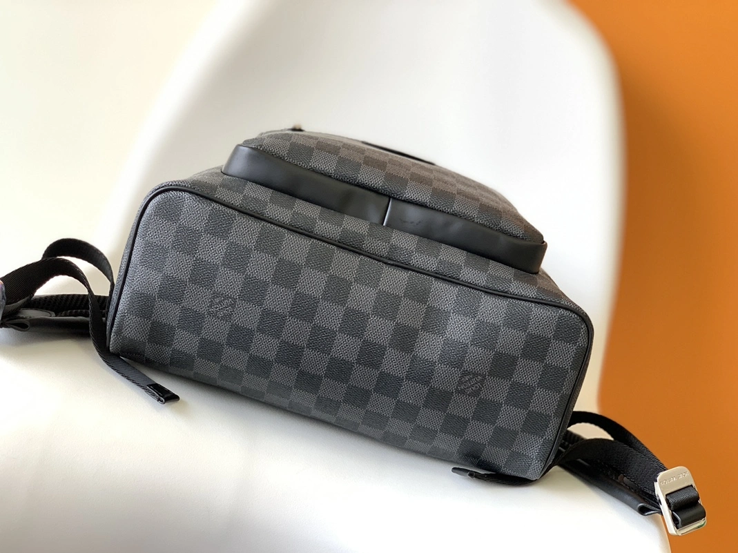 Lightweight 3543 Louis Vuitton LV AAA Man Backpacks