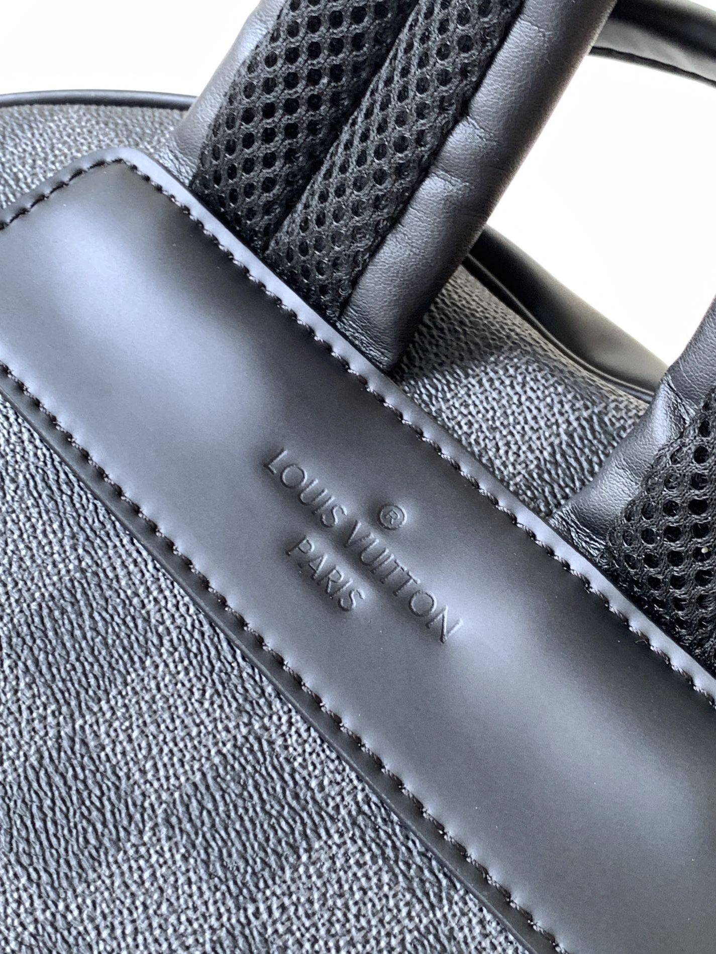 Lightweight 3543 Louis Vuitton LV AAA Man Backpacks