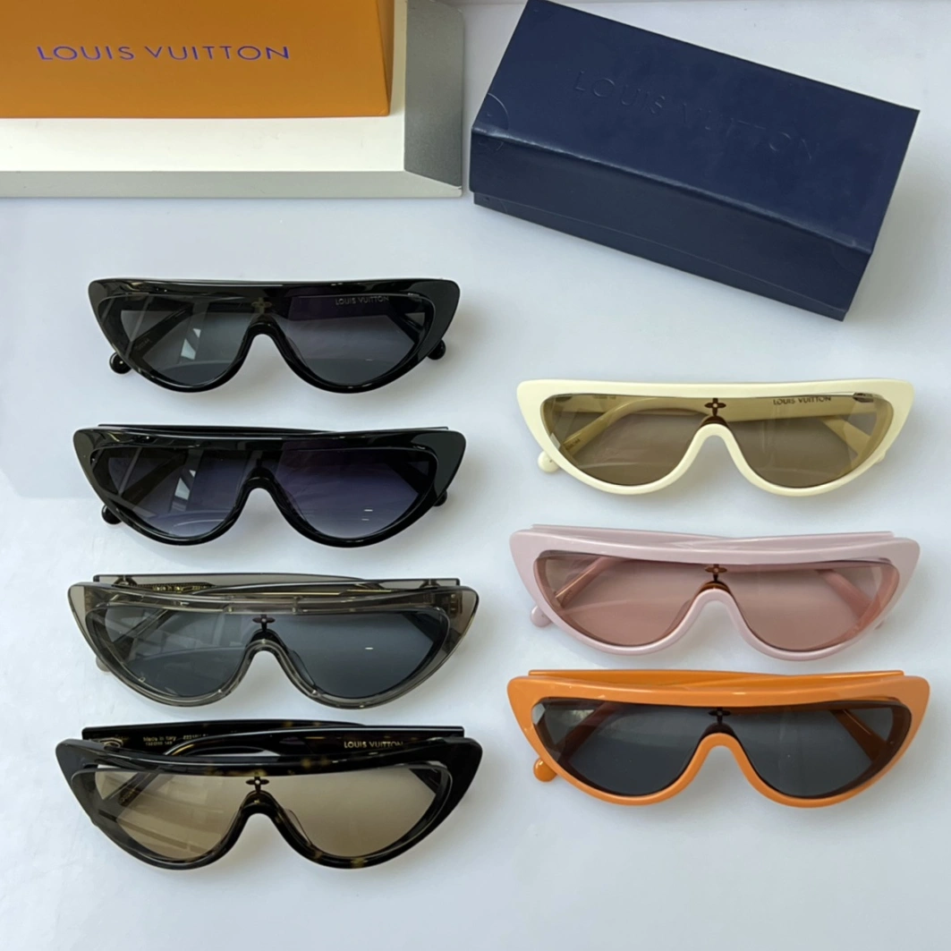 Lightweight 3709 Louis Vuitton AAA Quality Sunglasses