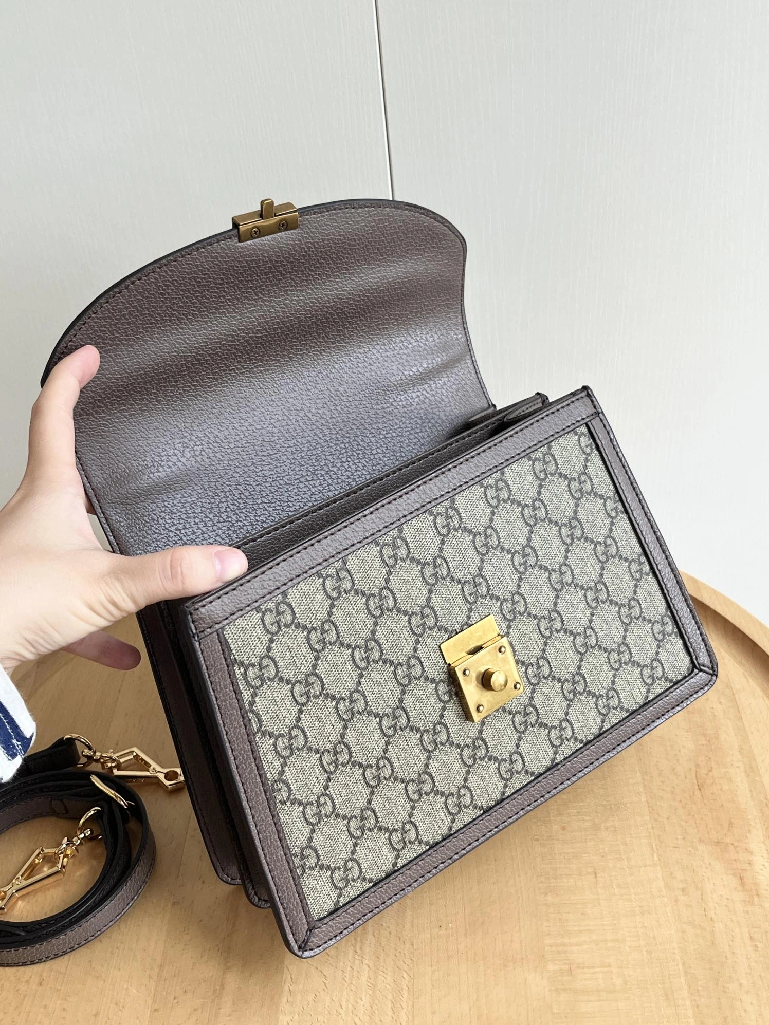 Lightweight 3712 Gucci AAA Quality Handbags For Women